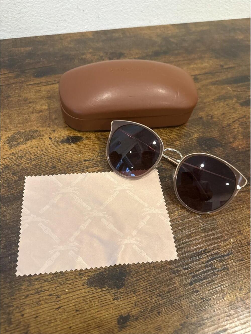 Longchamp LO6665K Sunglasses – Tortoise – In Case – EUC!